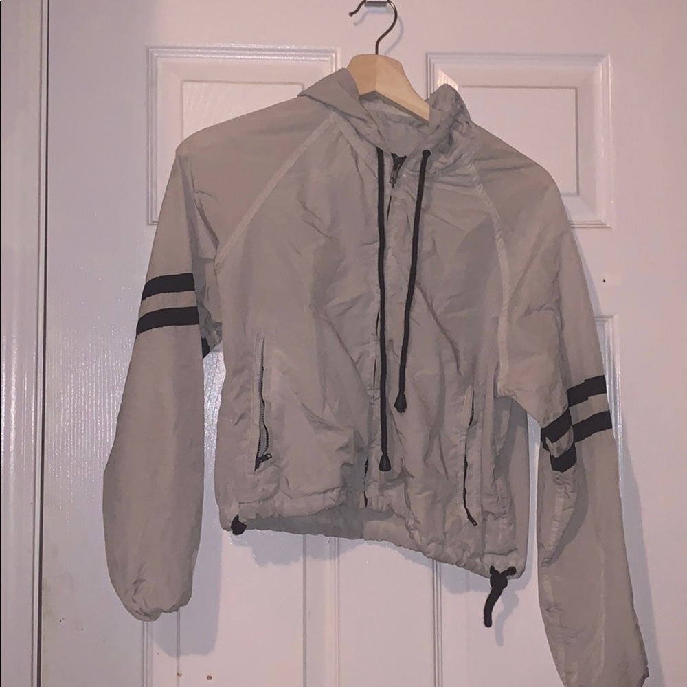 Brandy Melville Windbreaker
